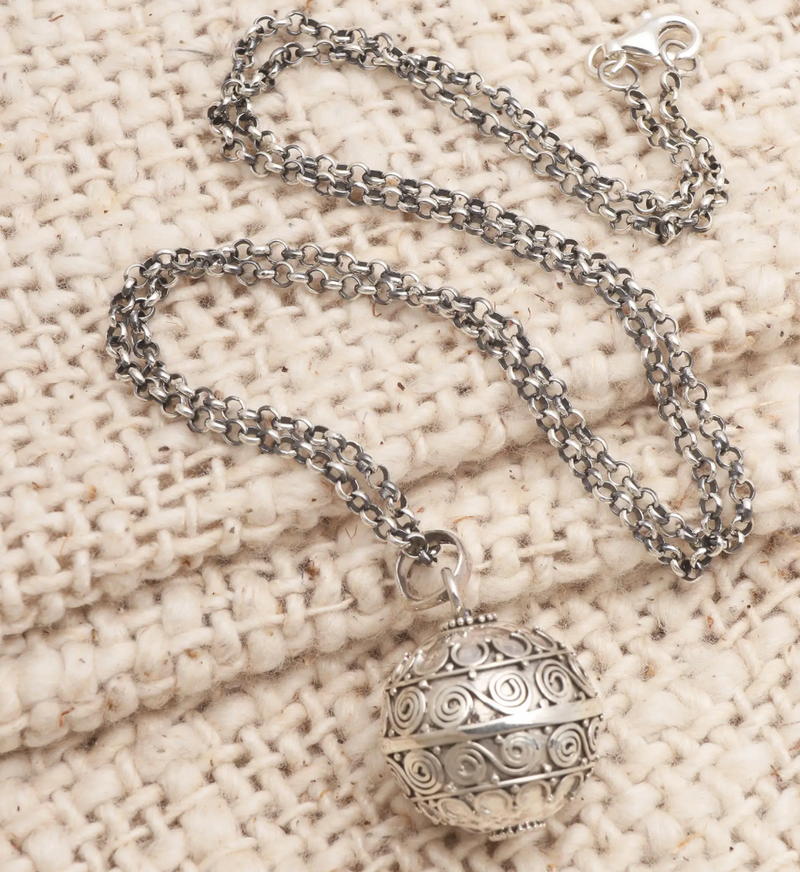 Bola harmony 2025 ball necklace